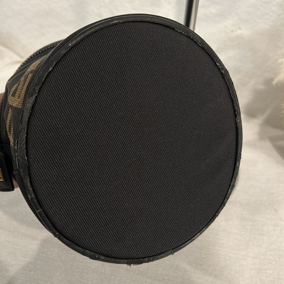 FENDI Vanity Cosmetic Pouch Canvas Black Auth 54858 - Picture 9 of 13